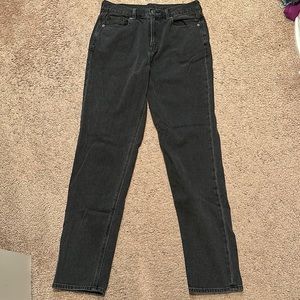American Eagle mom jean